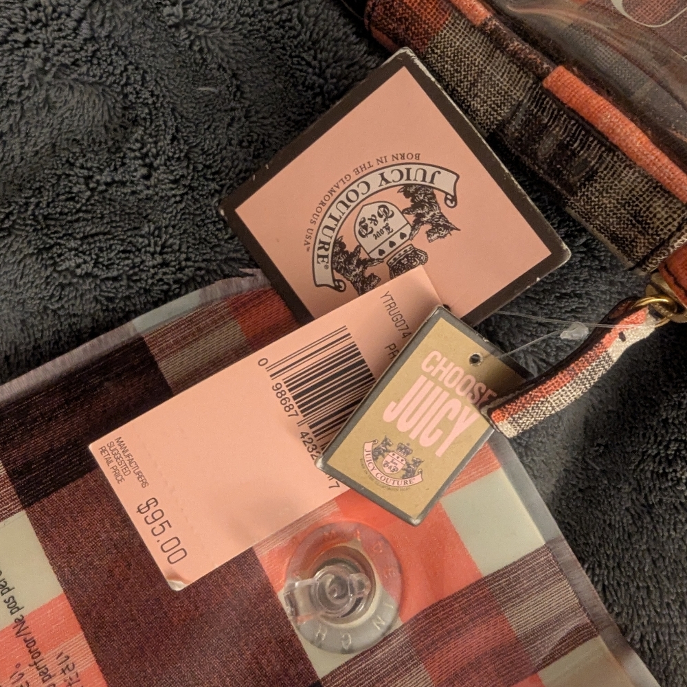 COPY - Juicy Couture Plaid Pool/Bath Set - Picture 5 of 5